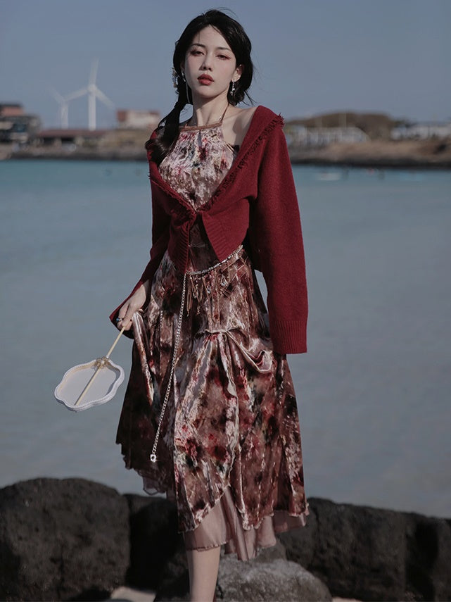 Velvet Print Halter-neck Vest & Layered Design Skirt & Chain Belt & Knitted Hooded Cardigan