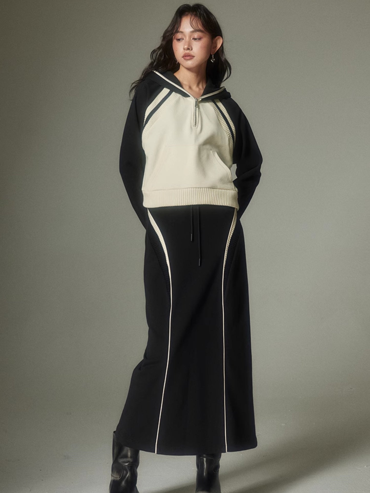 Half-ZIP Hooded Sweat Pullover& Line Skirt