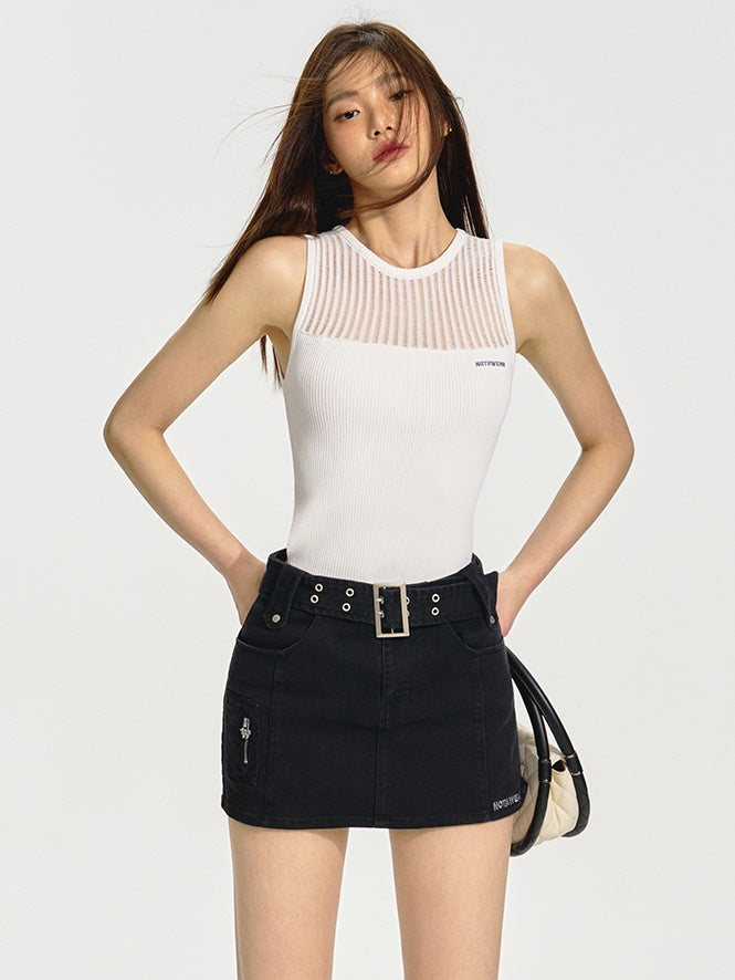 Hollow Knitted Vest & Pleat Skirt