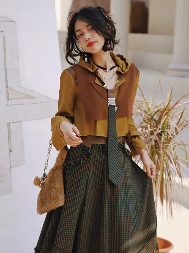 Hooded Shirt with Tie & Short Vest