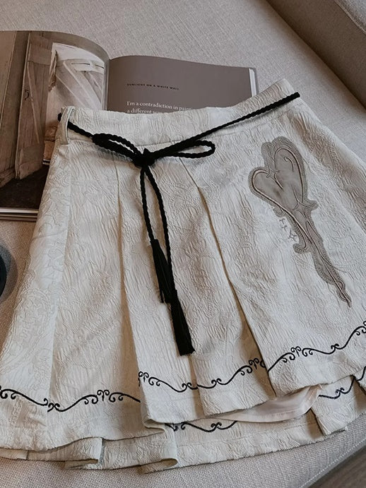 European-style Lace Embroidery Top & Pleat Skirt