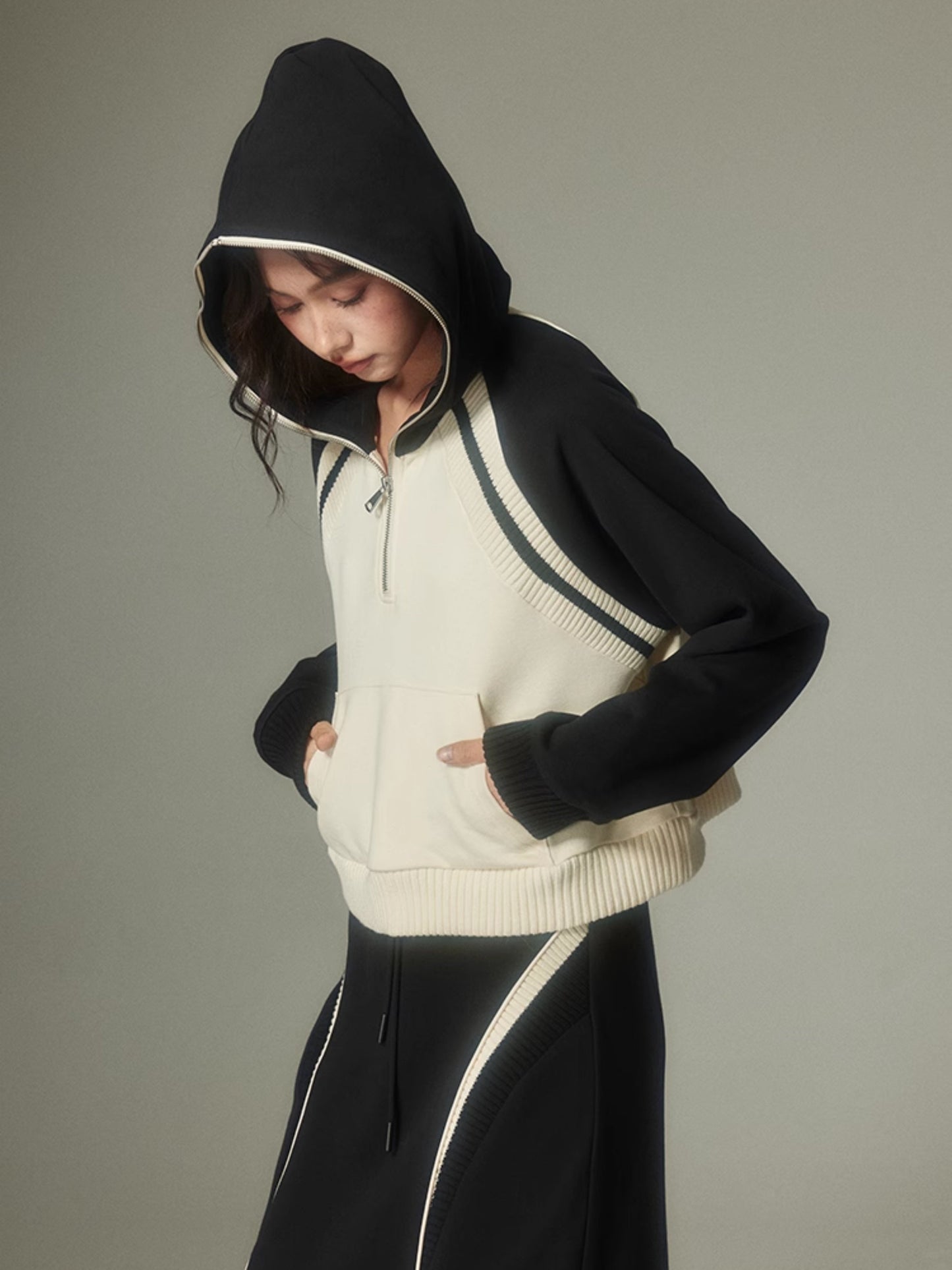 Half-ZIP Hooded Sweat Pullover& Line Skirt