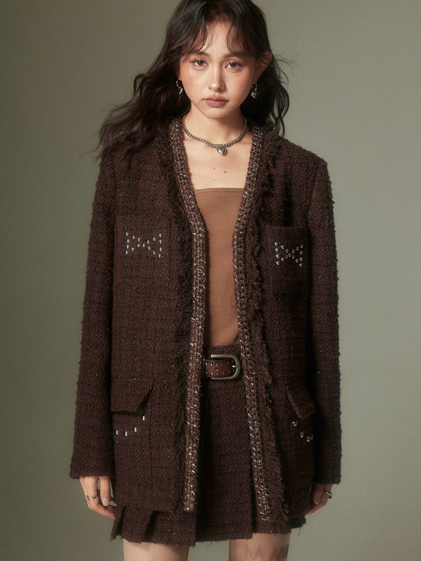 Rivet Glitter Tweed No-Collar Jacket & Pleated Skirt