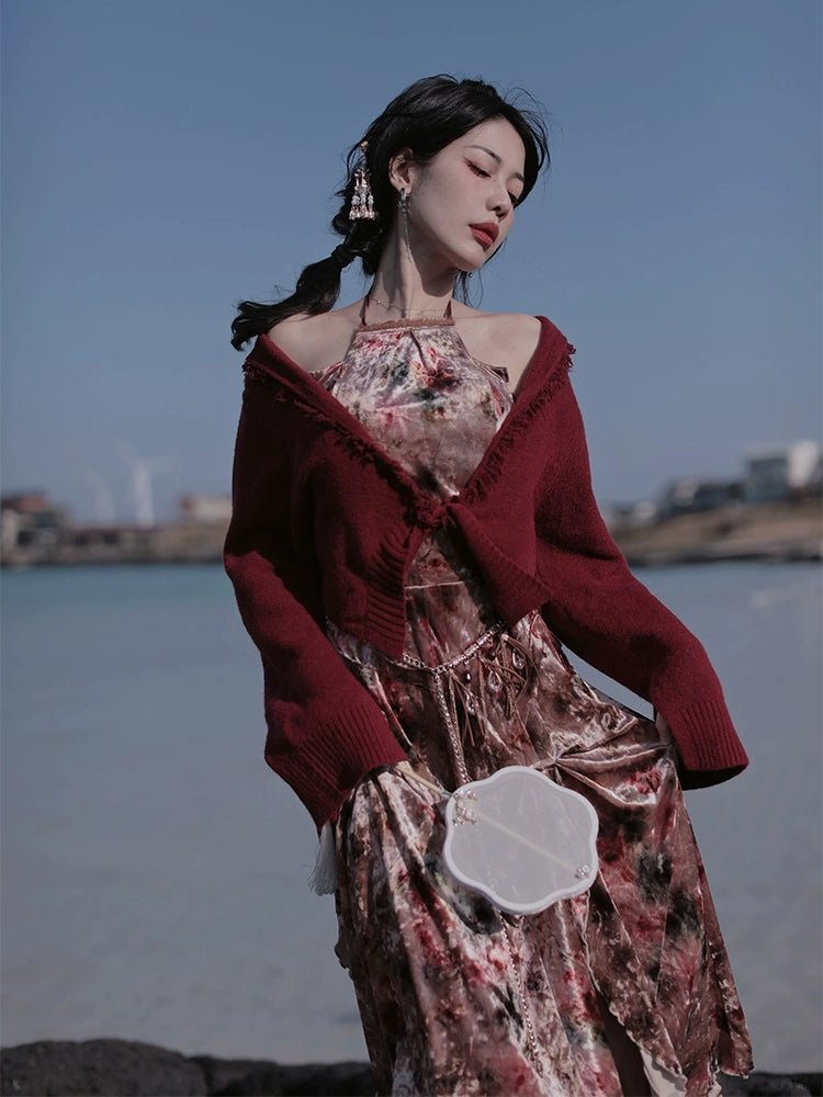 Velvet Print Halter-neck Vest & Layered Design Skirt & Chain Belt & Knitted Hooded Cardigan