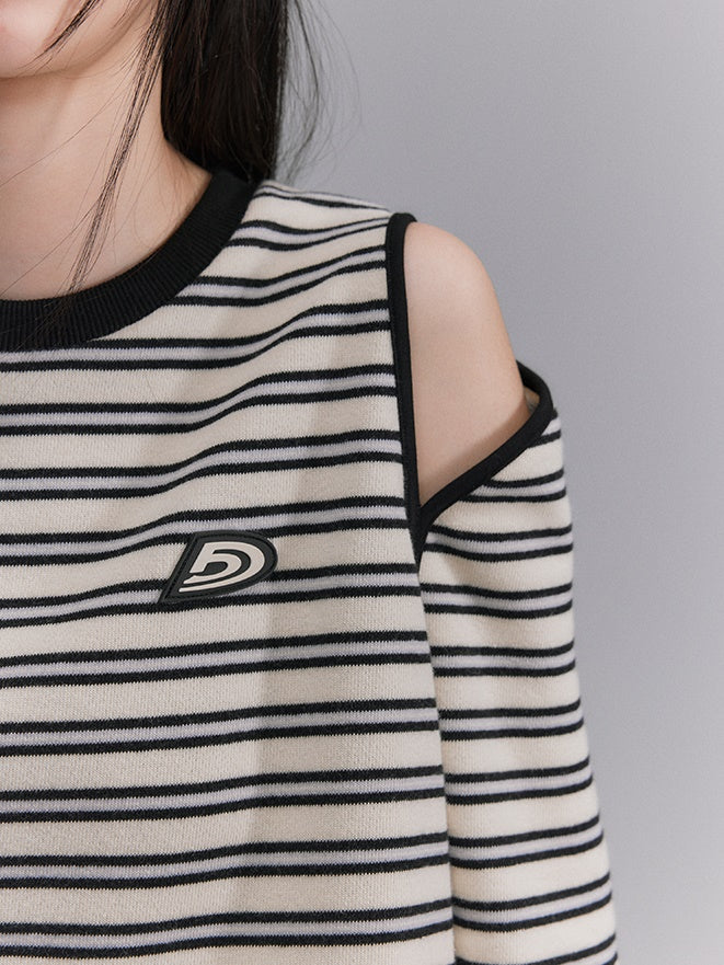 Shoulder-cut Border Asymmetry Cutsew