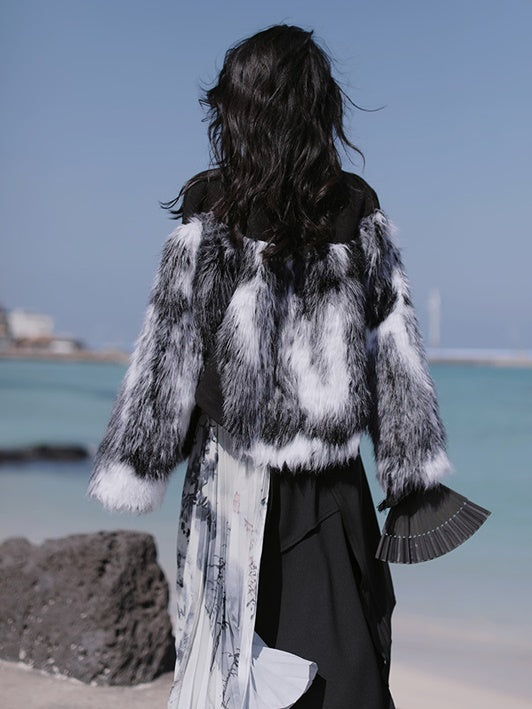 Fluffy Marble Pattern Short Coat