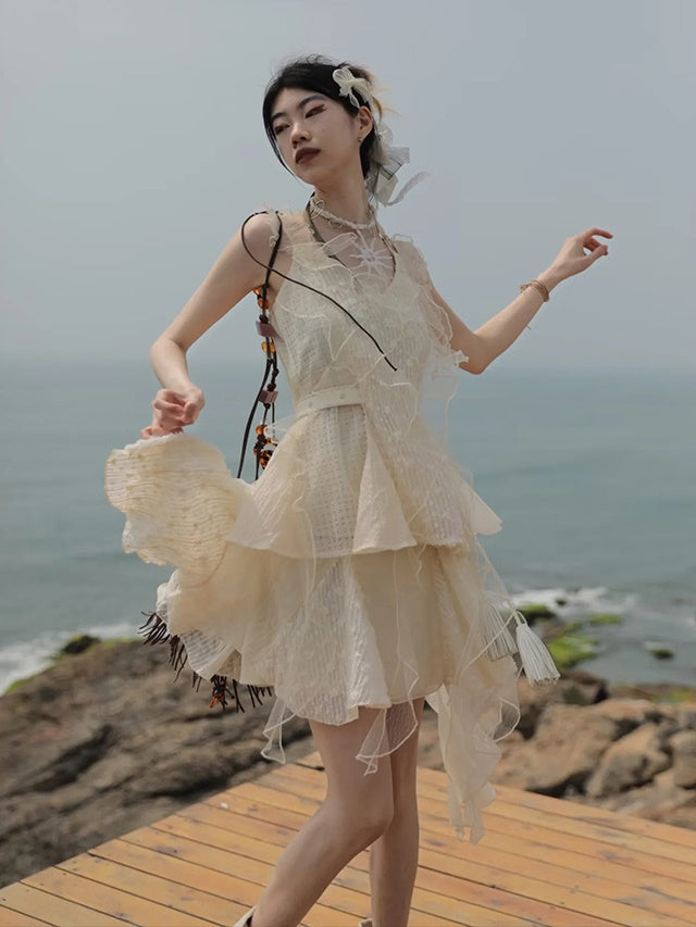 Frill Stitch Sleeveless Top ＆ Irregular Flare Skirt