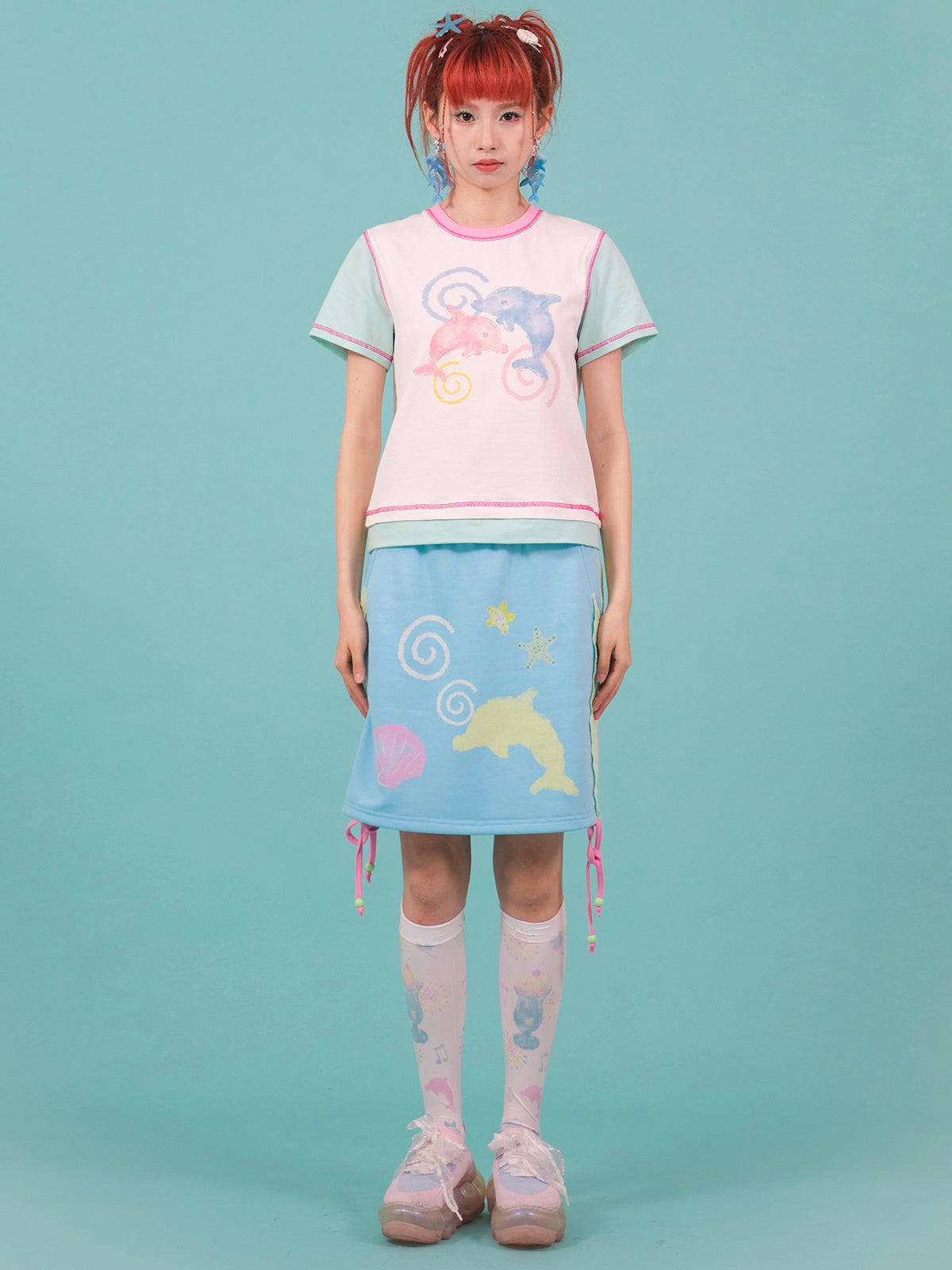 Contrast Color Dolphin Illustration Short T-shirt