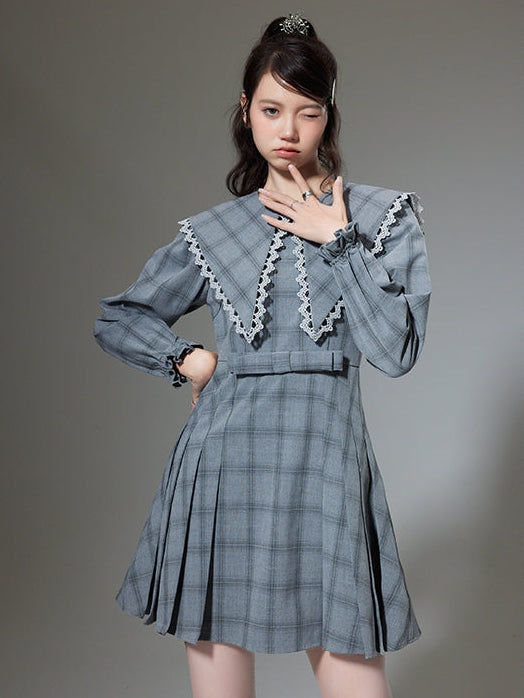 Large Lapel Plaid Pleated Dress