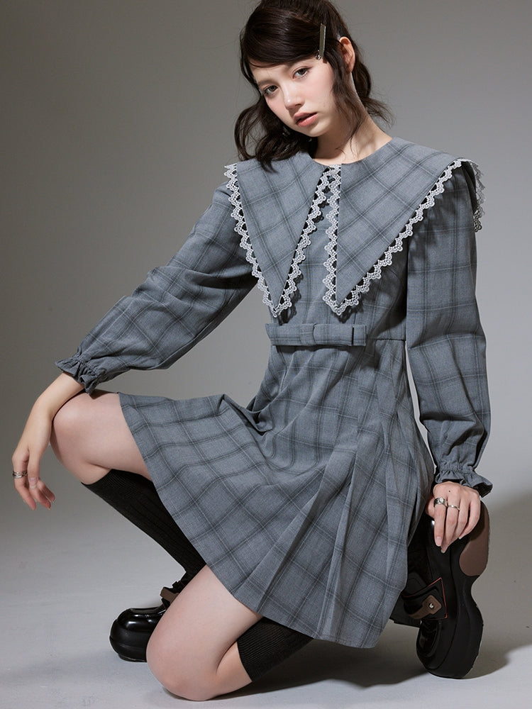 Large Lapel Plaid Pleated Dress